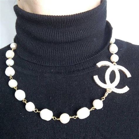 collane di perle chanel di letizia casta|Collane .